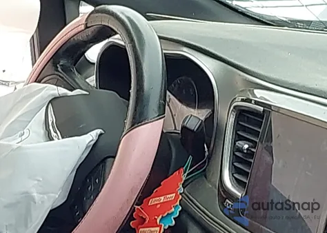 2019 Chrysler Pacifica Limited z USA, uszkodzony, nr VIN 2C4RC1GG4KR550124